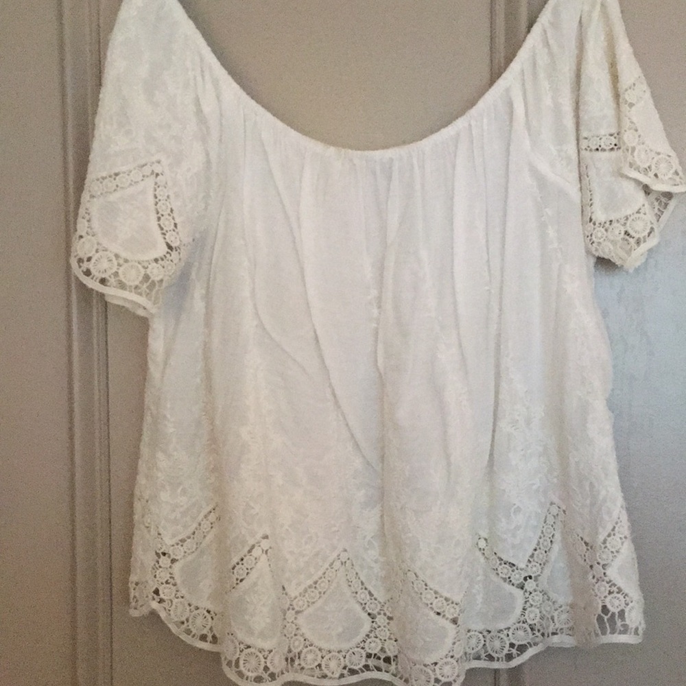 American eagle off the shoulder blouse